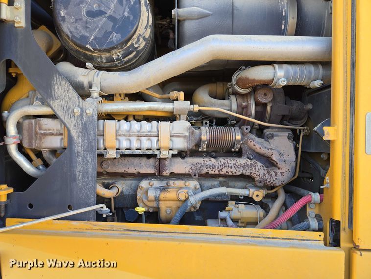 image for item EB1165 2015 John Deere 772G motor grader