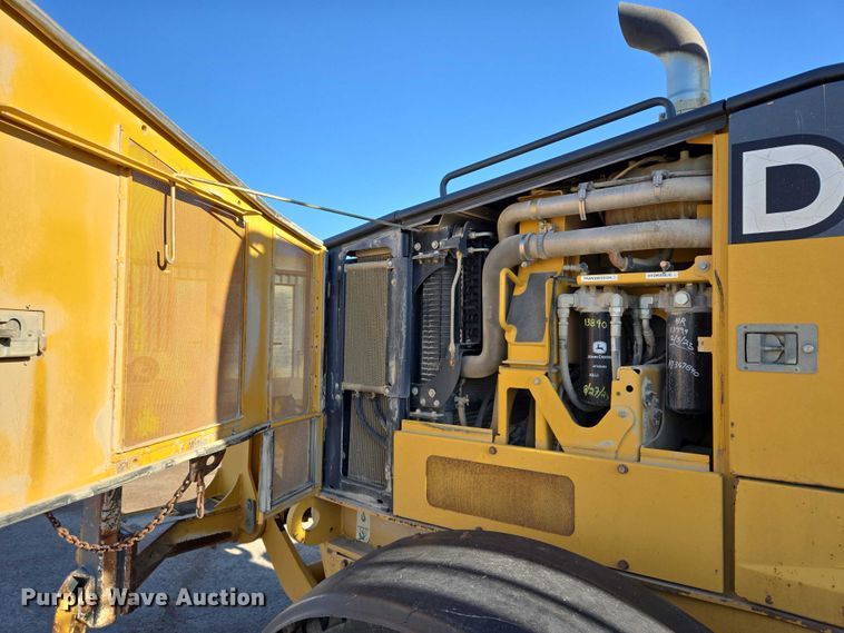 image for item EB1165 2015 John Deere 772G motor grader