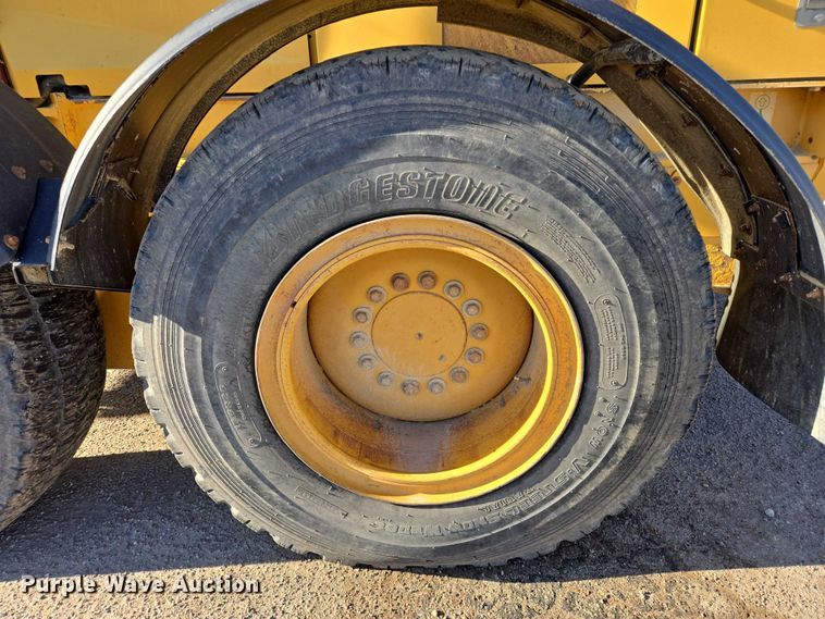 image for item EB1165 2015 John Deere 772G motor grader