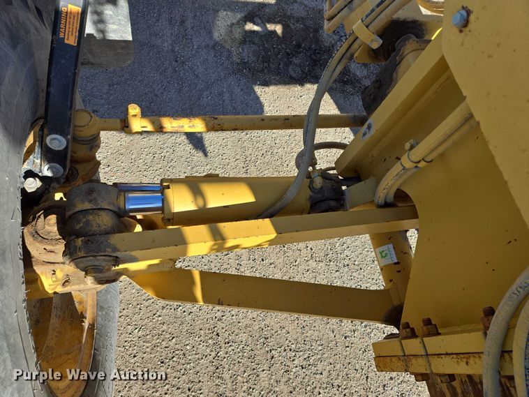 image for item EB1166 2002 Caterpillar 140H VHP motor grader