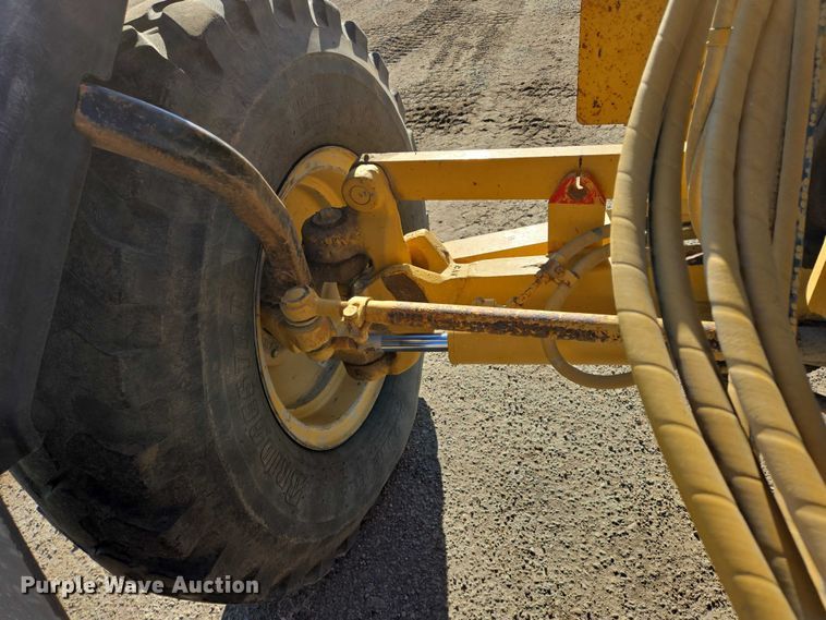 image for item EB1166 2002 Caterpillar 140H VHP motor grader