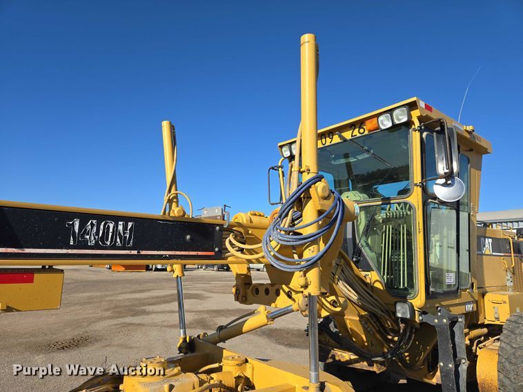 image for item EB1166 2002 Caterpillar 140H VHP motor grader