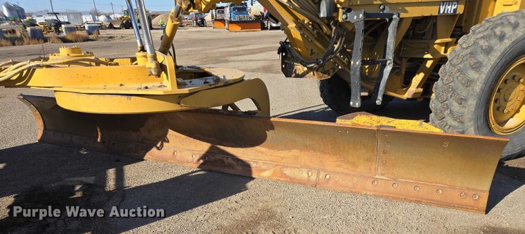 image for item EB1166 2002 Caterpillar 140H VHP motor grader