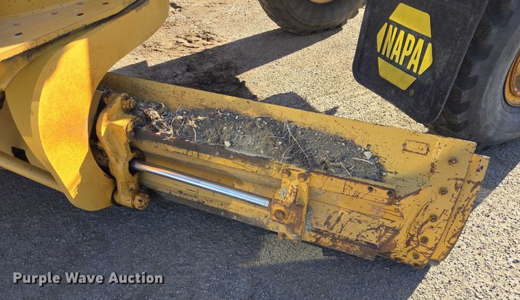 image for item EB1166 2002 Caterpillar 140H VHP motor grader