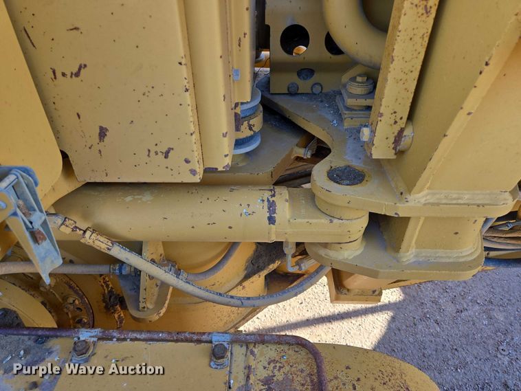 image for item EB1166 2002 Caterpillar 140H VHP motor grader