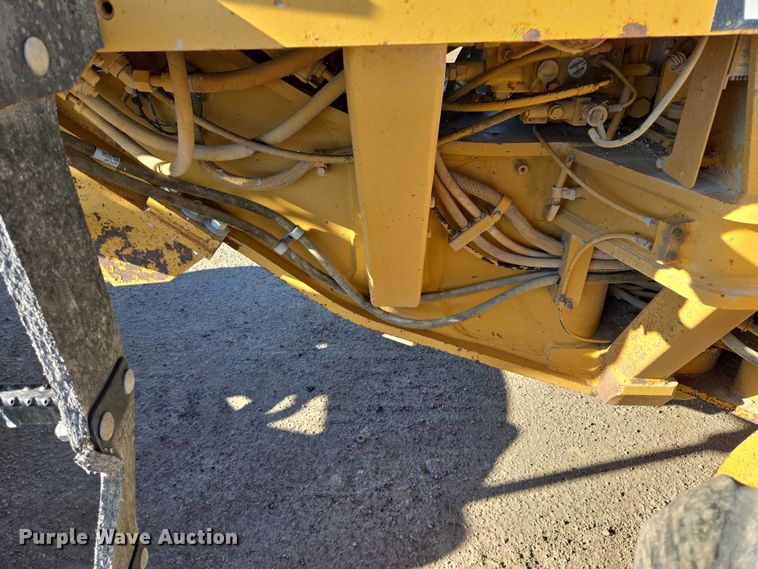 image for item EB1166 2002 Caterpillar 140H VHP motor grader