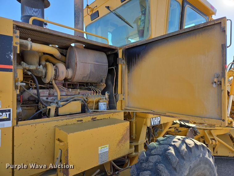 image for item EB1166 2002 Caterpillar 140H VHP motor grader