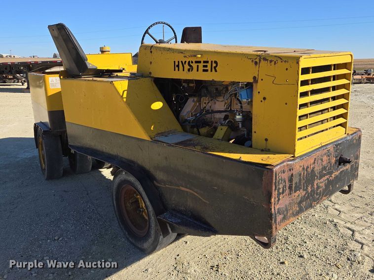 image for item EB1169 Hyster C530 Compactor pneumatic roller