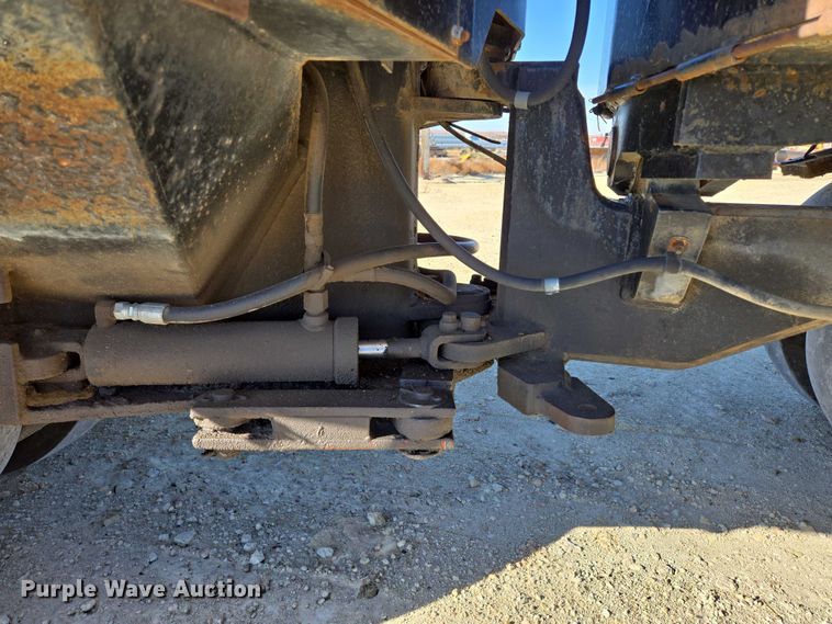 image for item EB1169 Hyster C530 Compactor pneumatic roller