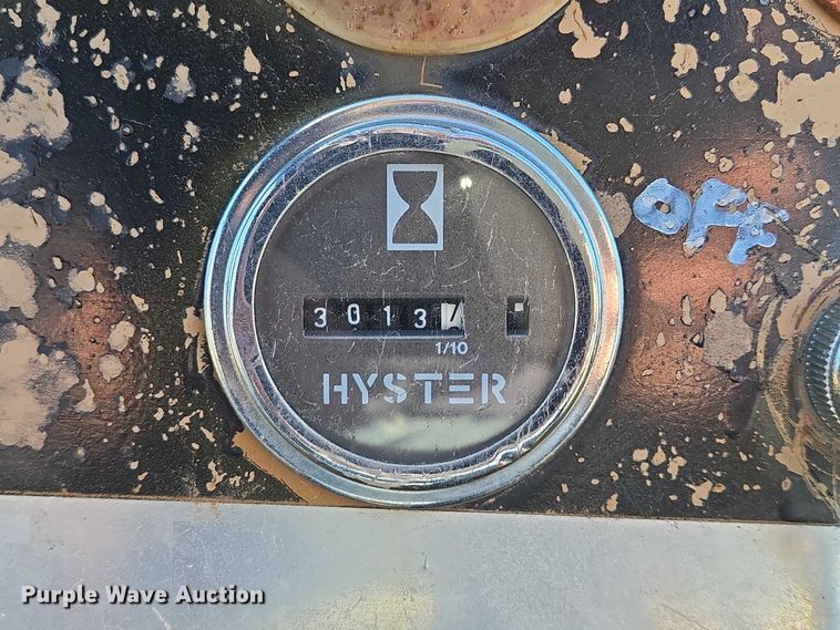 image for item EB1169 Hyster C530 Compactor pneumatic roller