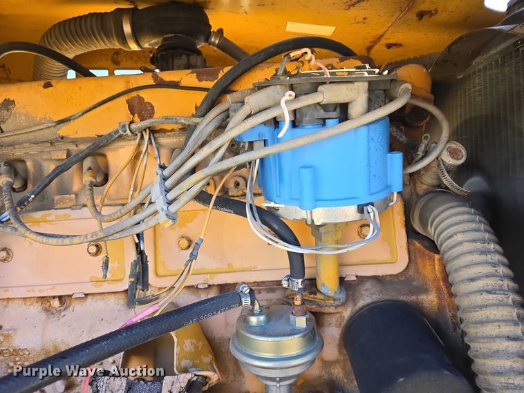 image for item EB1169 Hyster C530 Compactor pneumatic roller