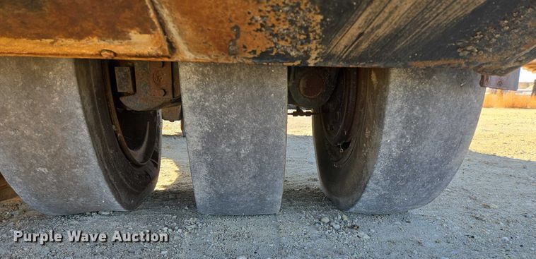 image for item EB1169 Hyster C530 Compactor pneumatic roller