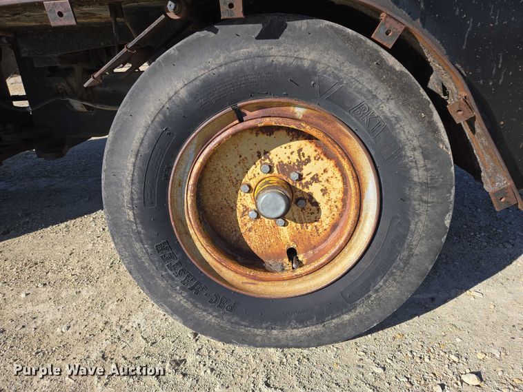 image for item EB1169 Hyster C530 Compactor pneumatic roller