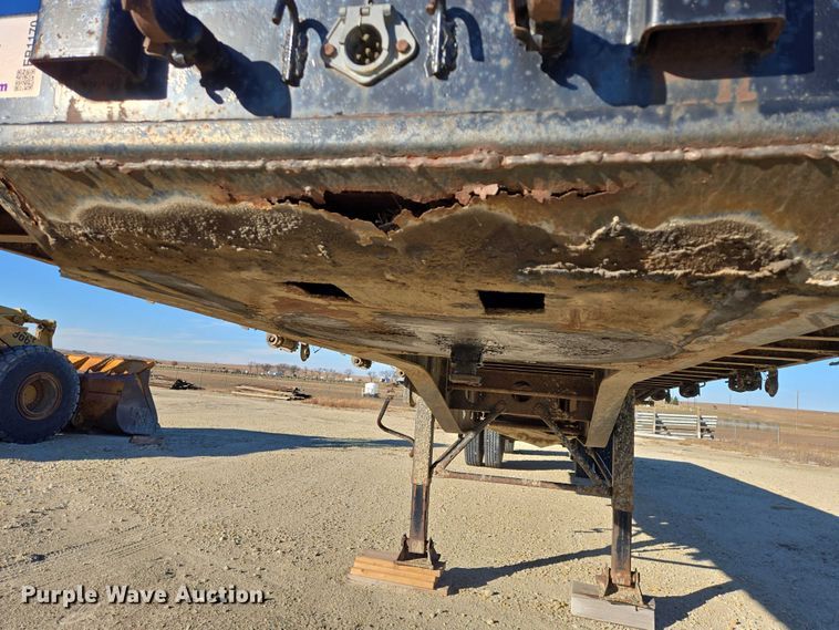 image for item EB1170 1986 Transcraft TL90K-45 flatbed trailer