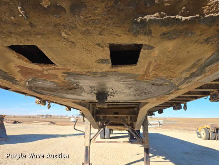 image for item EB1170 1986 Transcraft TL90K-45 flatbed trailer