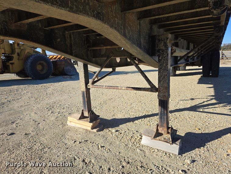 image for item EB1170 1986 Transcraft TL90K-45 flatbed trailer