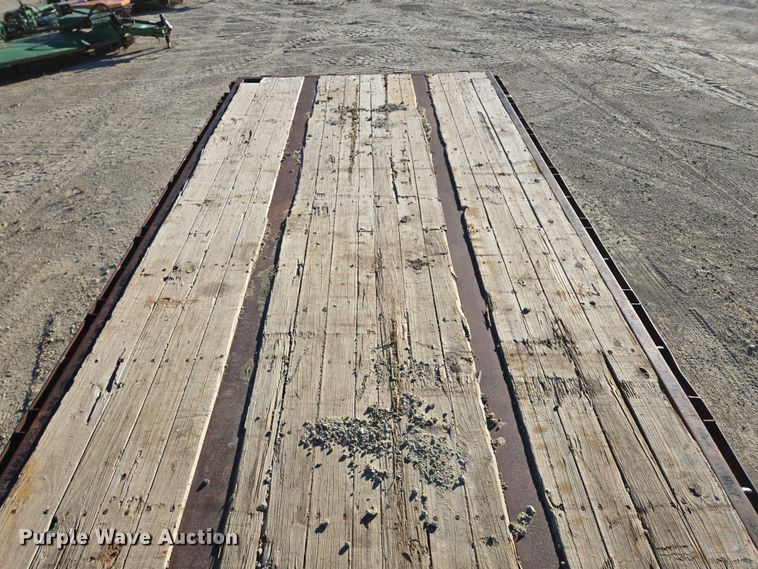 image for item EB1170 1986 Transcraft TL90K-45 flatbed trailer