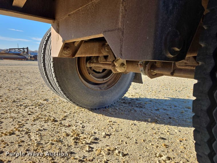 image for item EB1170 1986 Transcraft TL90K-45 flatbed trailer