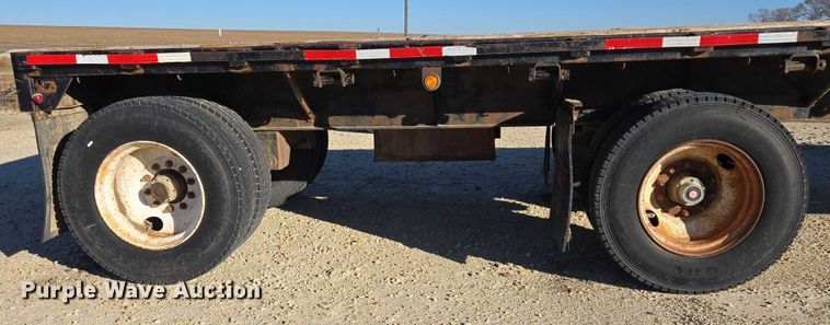 image for item EB1170 1986 Transcraft TL90K-45 flatbed trailer
