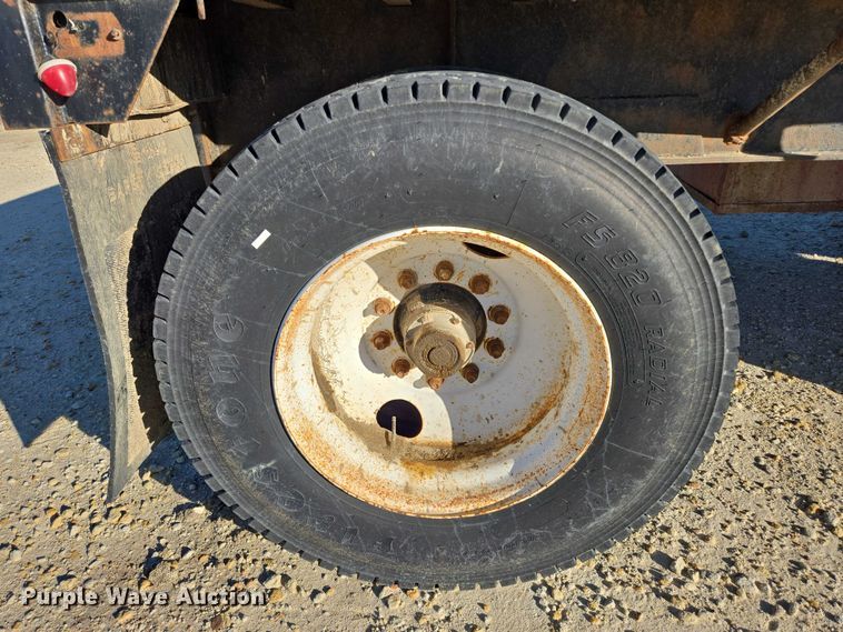 image for item EB1170 1986 Transcraft TL90K-45 flatbed trailer