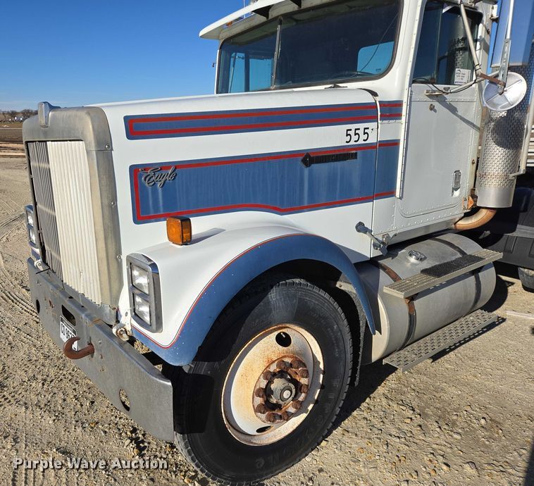 image for item EB1171 1994 International 9300 semi truck