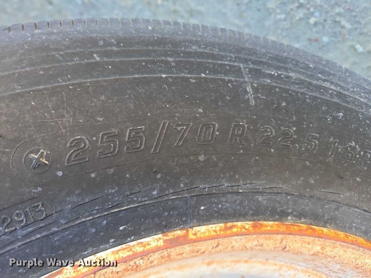 image for item EB1171 1994 International 9300 semi truck