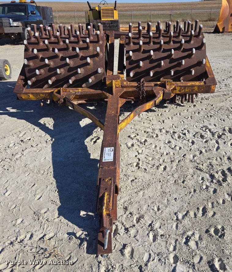 image for item EB1176 WM Bros sheepsfoot roller compactor