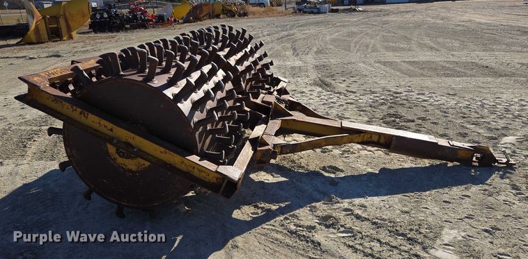 image for item EB1176 WM Bros sheepsfoot roller compactor