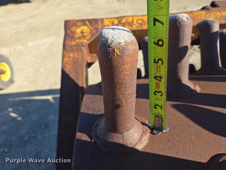 image for item EB1176 WM Bros sheepsfoot roller compactor