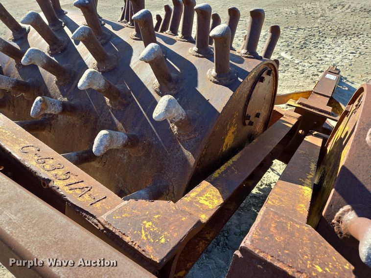 image for item EB1176 WM Bros sheepsfoot roller compactor