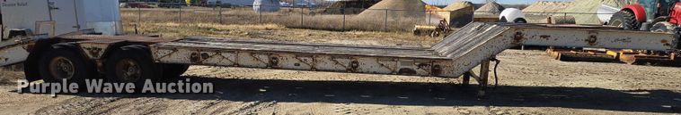 image for item EB1177 1981 Wisconsin 3100-30S equipment trailer