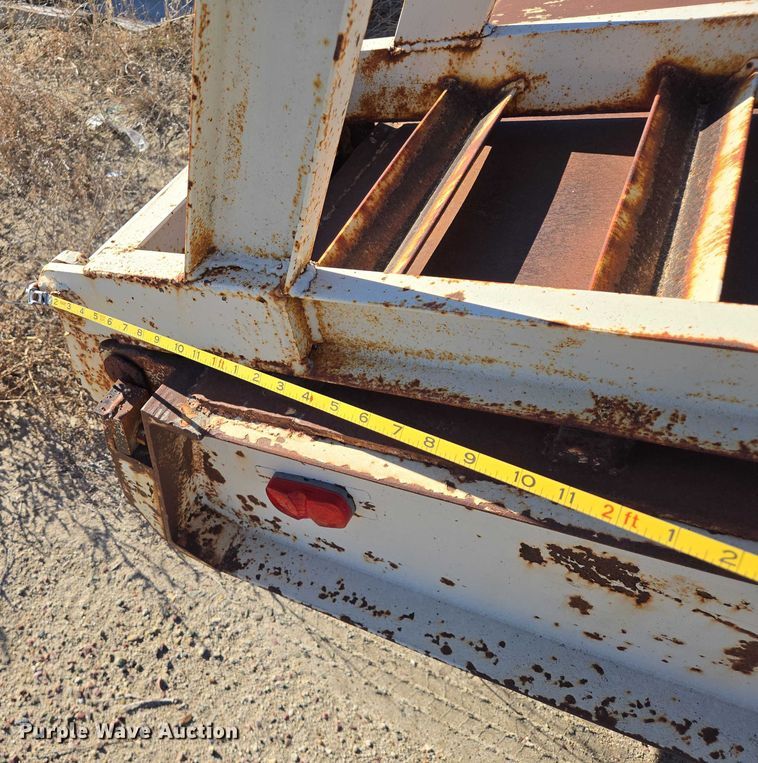 image for item EB1177 1981 Wisconsin 3100-30S equipment trailer