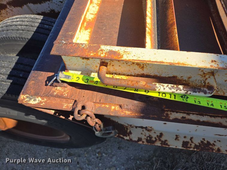 image for item EB1177 1981 Wisconsin 3100-30S equipment trailer