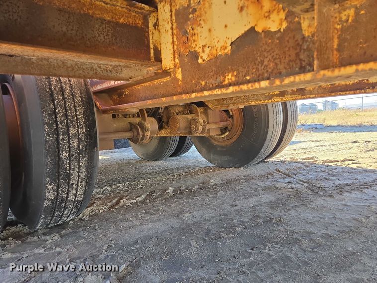 image for item EB1177 1981 Wisconsin 3100-30S equipment trailer