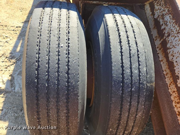 image for item EB1177 1981 Wisconsin 3100-30S equipment trailer