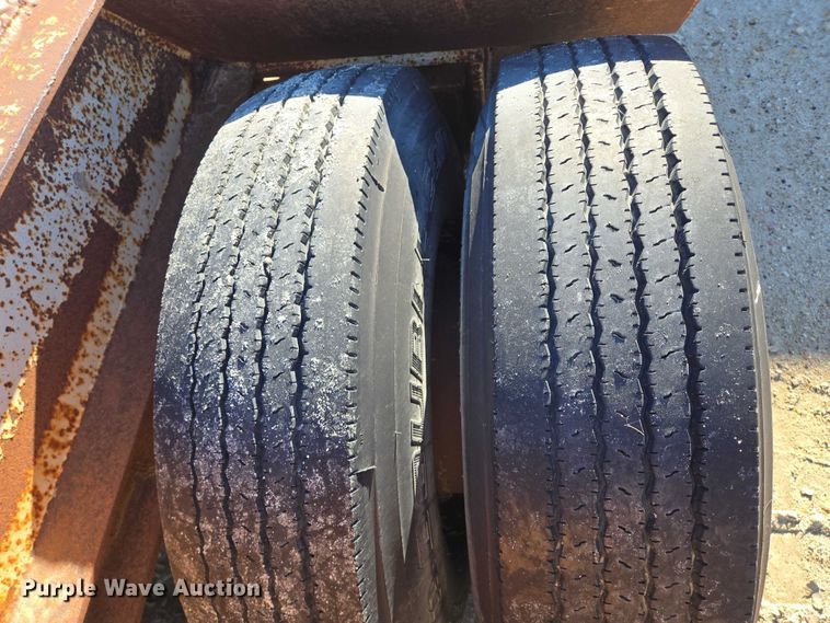 image for item EB1177 1981 Wisconsin 3100-30S equipment trailer