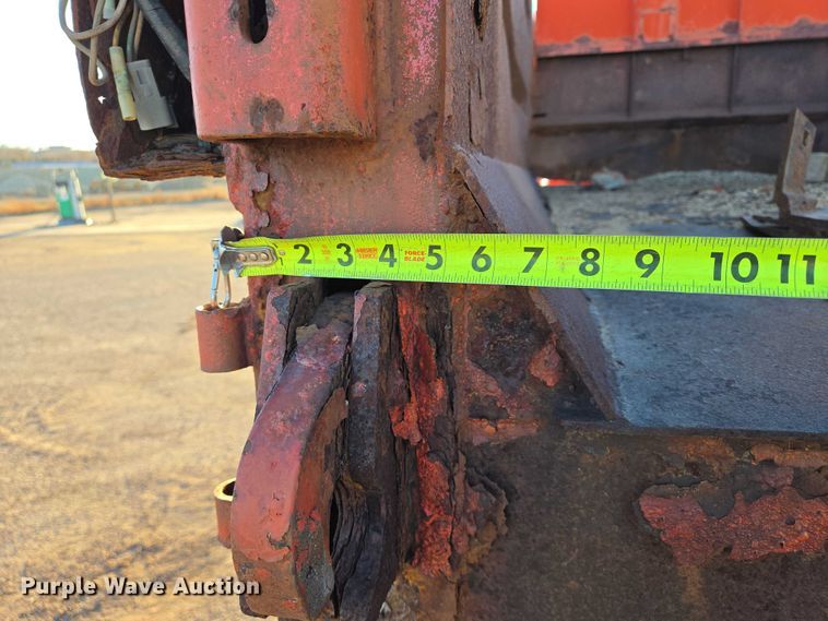 image for item EB1180 1992 Ford LT9000 dump truck