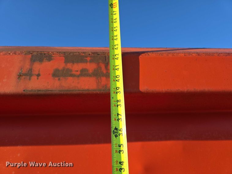 image for item EB1180 1992 Ford LT9000 dump truck