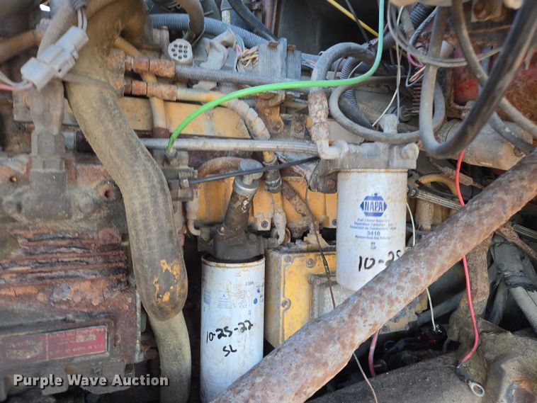 image for item EB1180 1992 Ford LT9000 dump truck