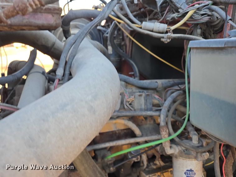 image for item EB1180 1992 Ford LT9000 dump truck