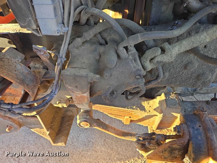 image for item EB1180 1992 Ford LT9000 dump truck