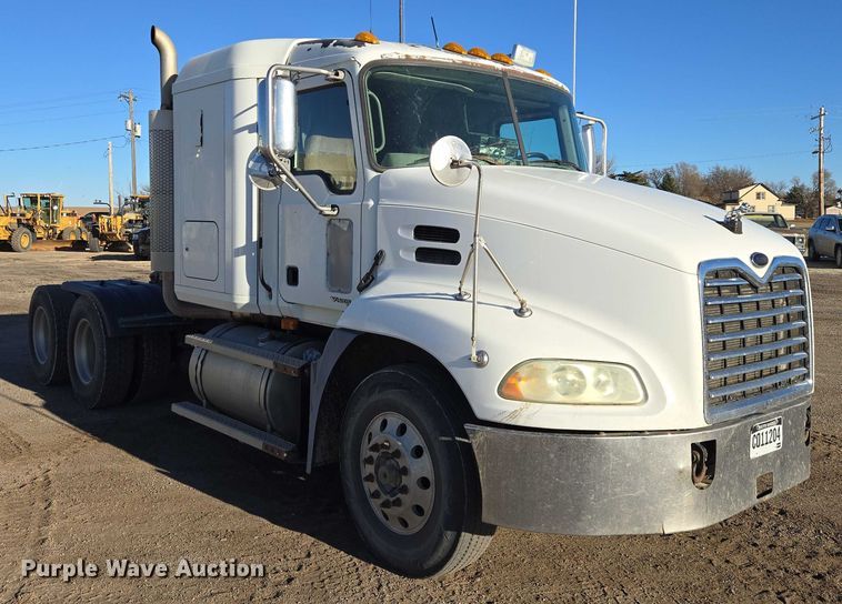 CAMIóN CAMAROTE 2007 MACK