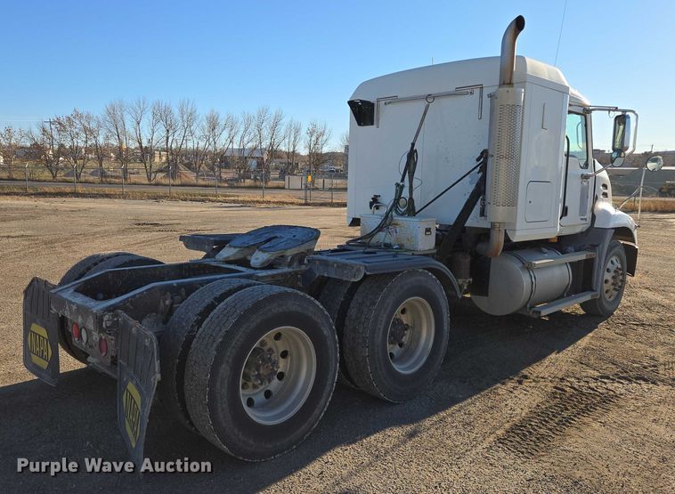 CAMIóN CAMAROTE 2007 MACK