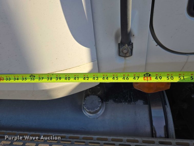 image for item EB1181 2007 Mack Vision semi truck