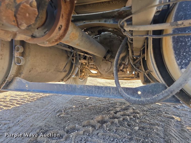 image for item EB1181 2007 Mack Vision semi truck