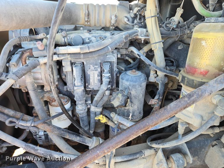 image for item EB1181 2007 Mack Vision semi truck