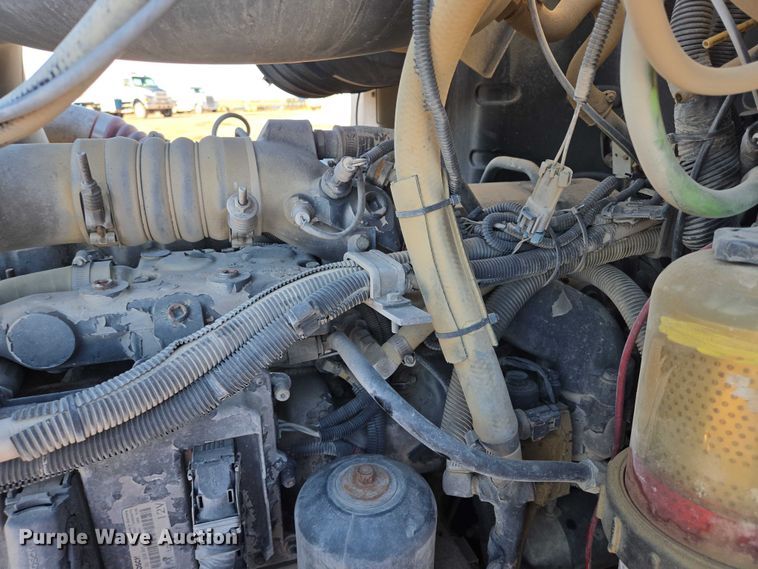 image for item EB1181 2007 Mack Vision semi truck