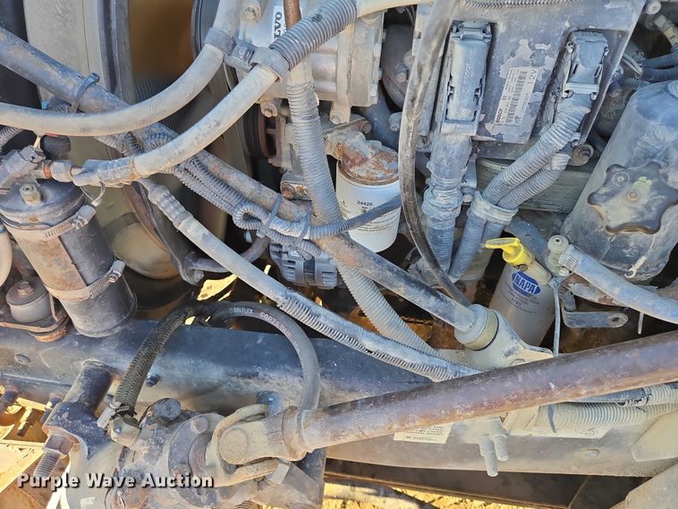 image for item EB1181 2007 Mack Vision semi truck