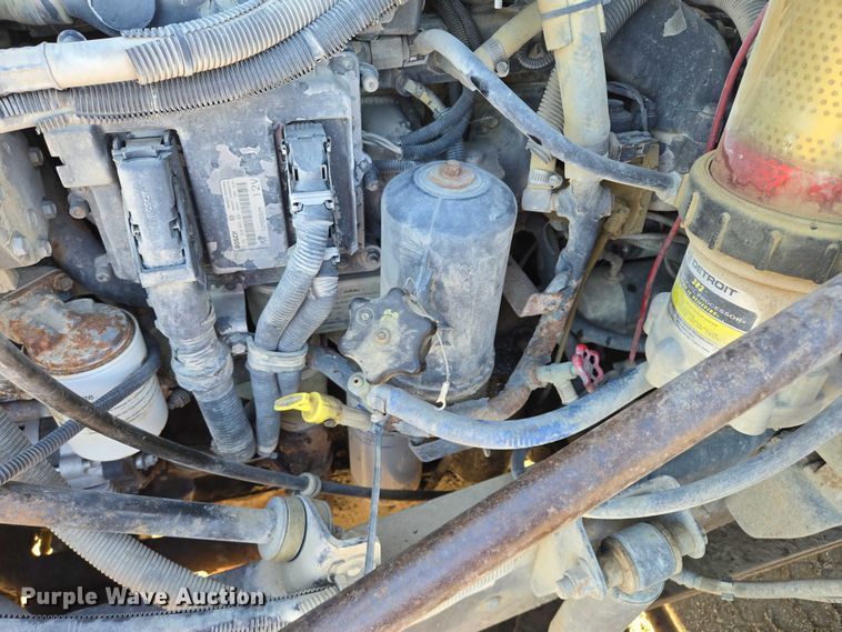 image for item EB1181 2007 Mack Vision semi truck