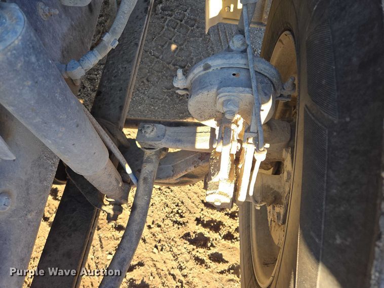 image for item EB1181 2007 Mack Vision semi truck